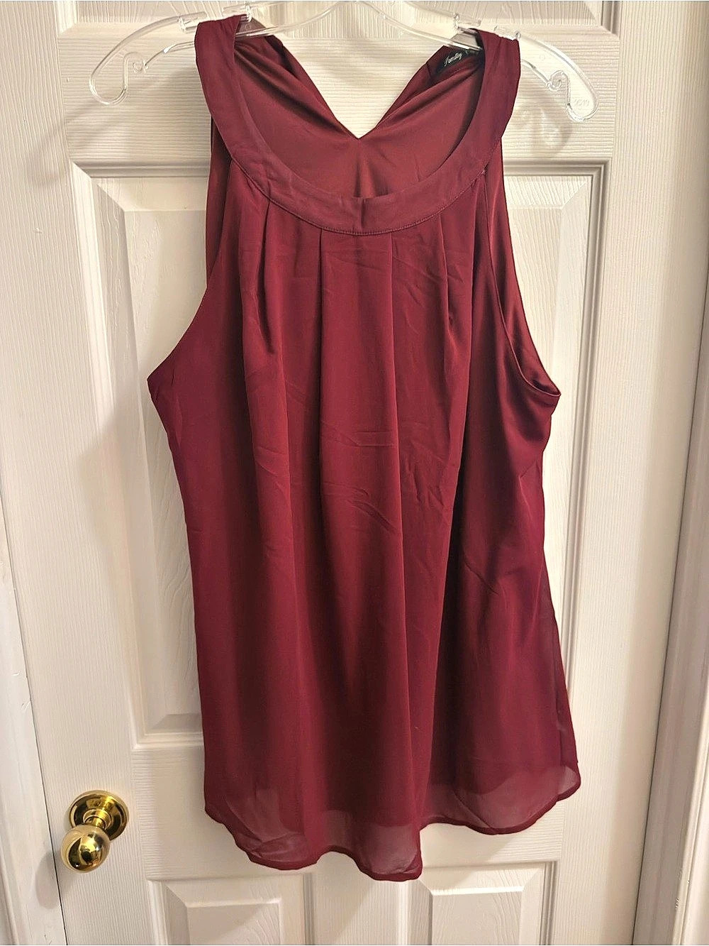 Sleeveless high neck halter in Burgundy Size XXL Like New